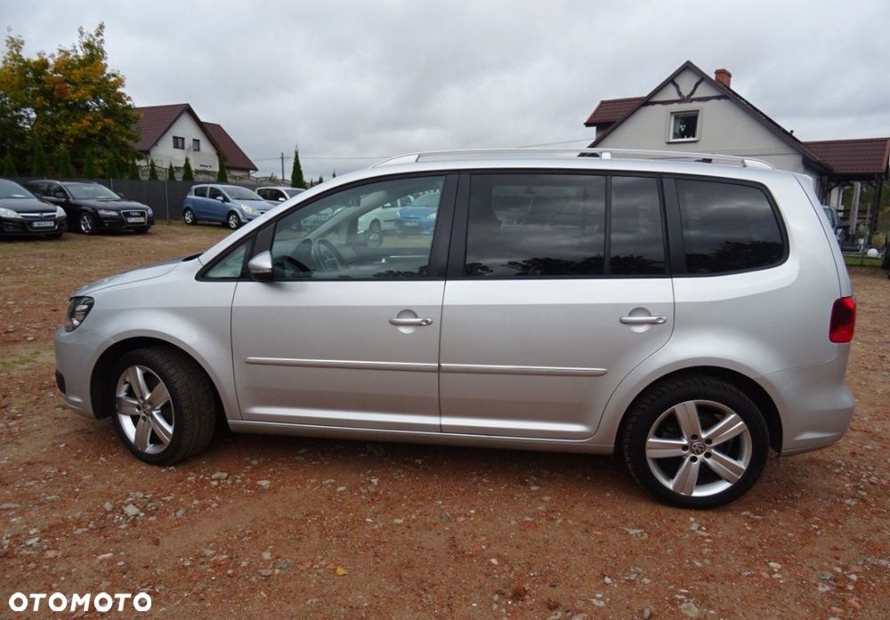 Volkswagen Touran 2.0 TDI DPF Highline - 15