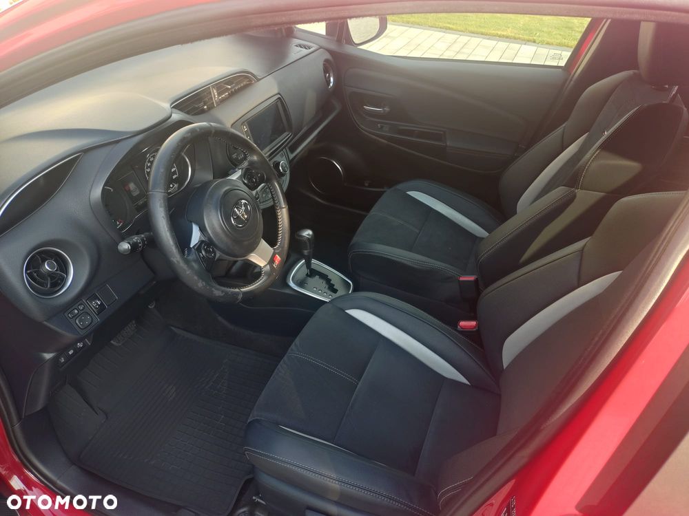 Toyota Yaris - 16