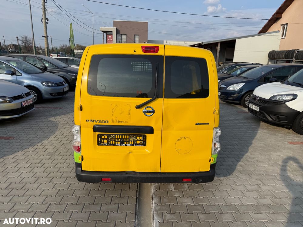 Nissan NV200 - 16