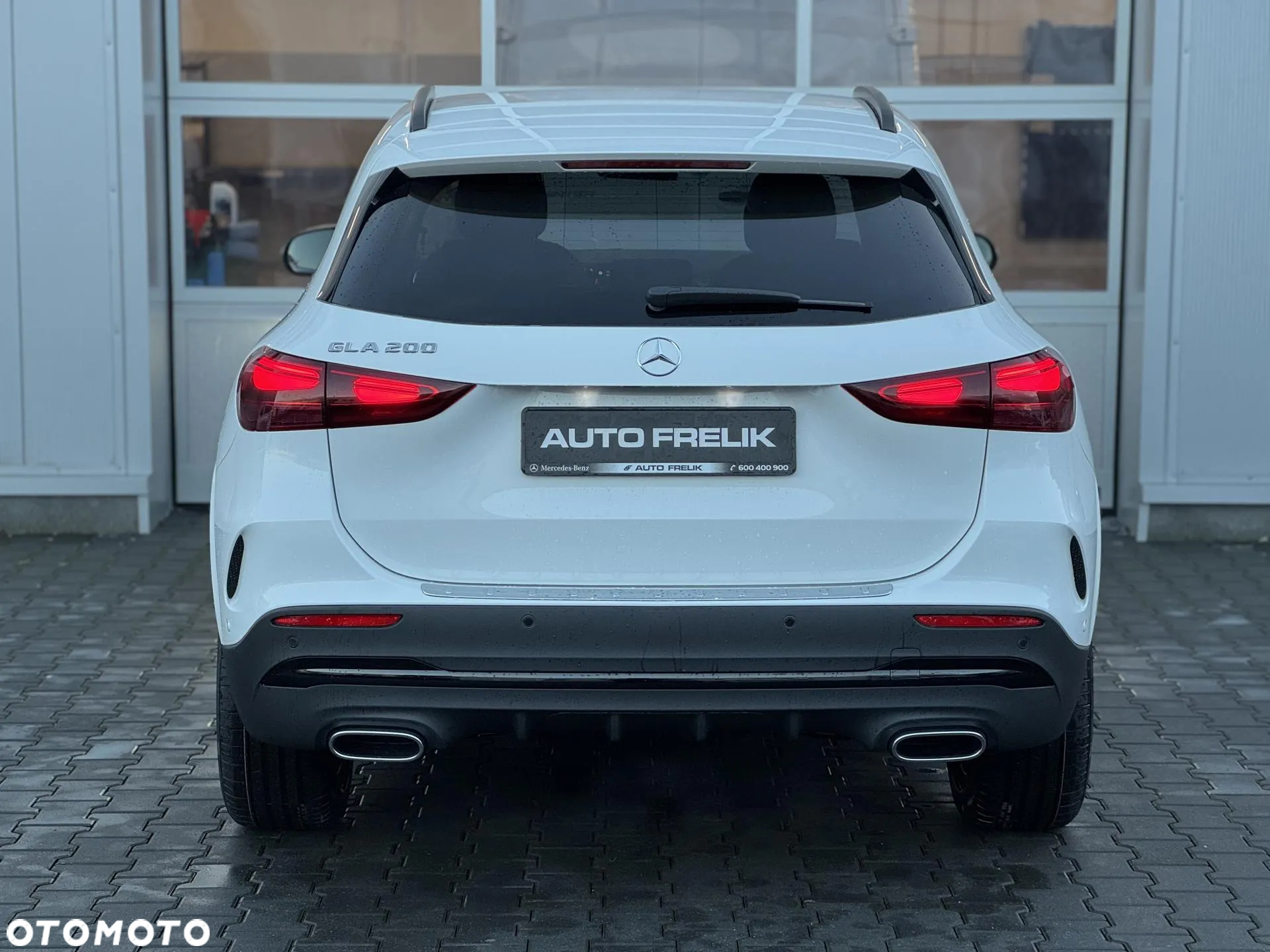 Mercedes-Benz GLA 200 AMG Line - 10