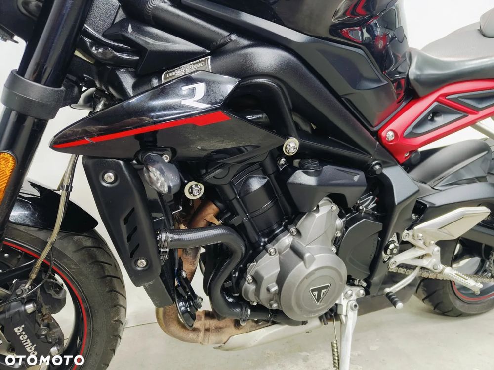 Triumph Street Triple - 23