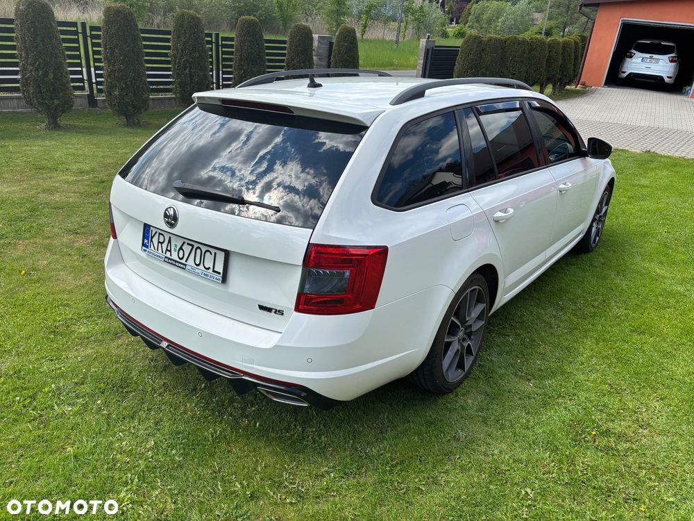 Skoda Octavia 2.0 TDI RS DSG - 3