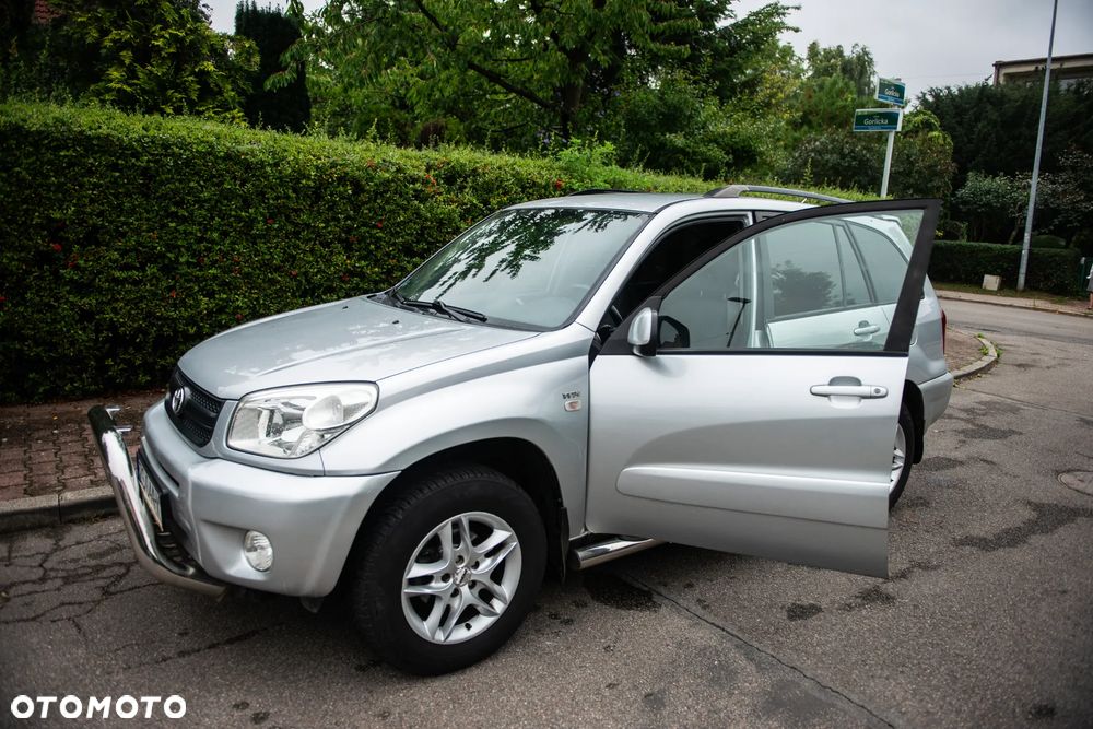 Toyota RAV4 1.8 VVT-i 4x2 - 15