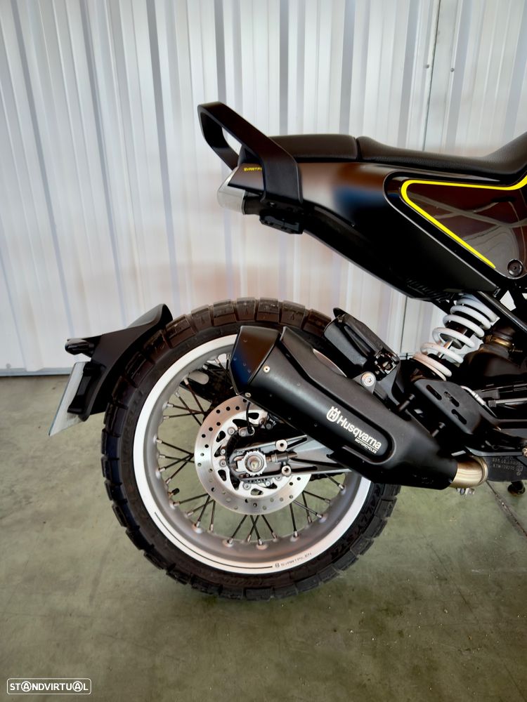 Husqvarna Svartpilen 401 - 4