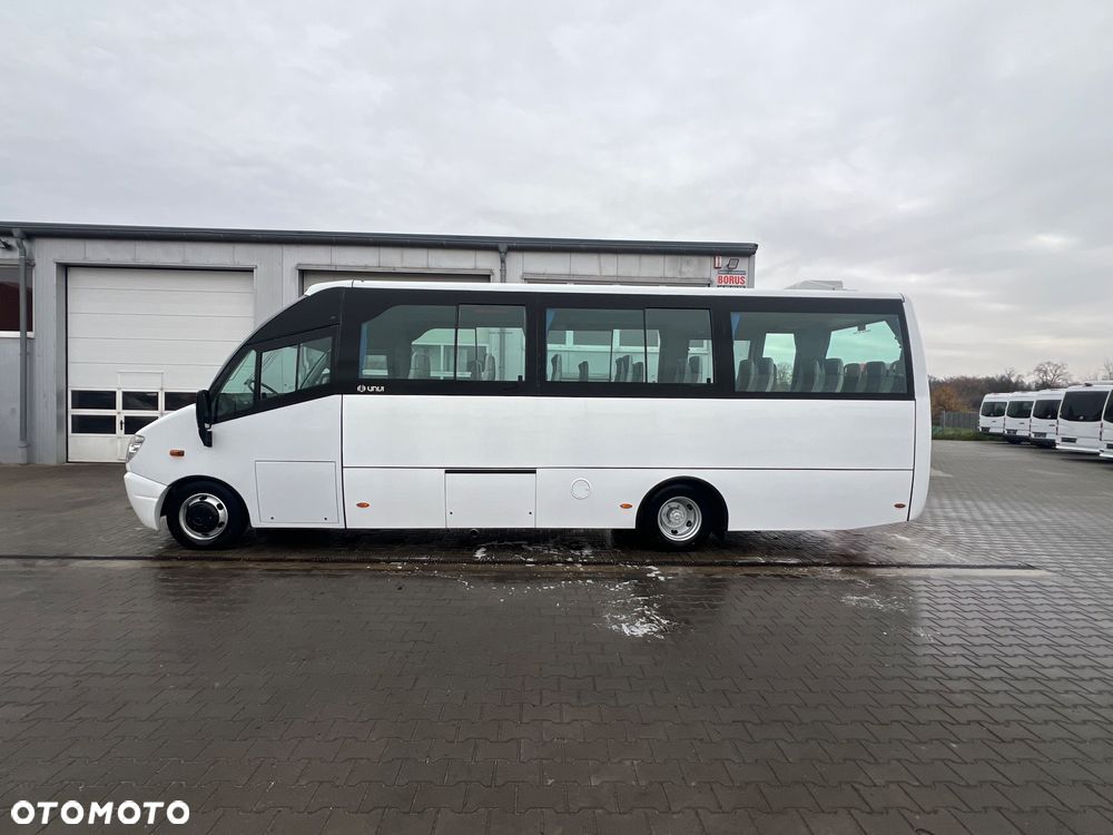 Mercedes-Benz Vario - 4