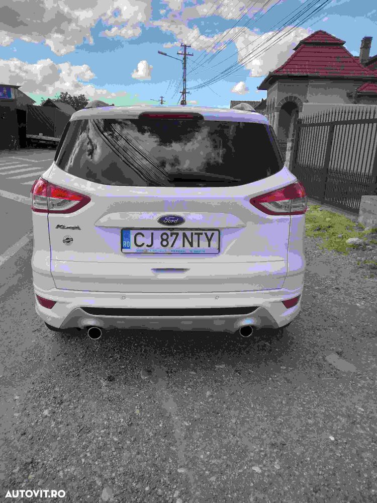 Ford Kuga 2.0 TDCi Powershift 4WD Titanium - 4