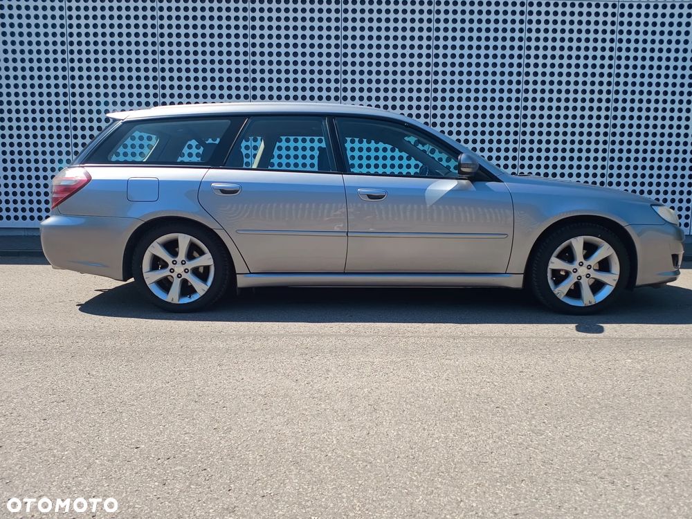 Subaru Legacy - 2
