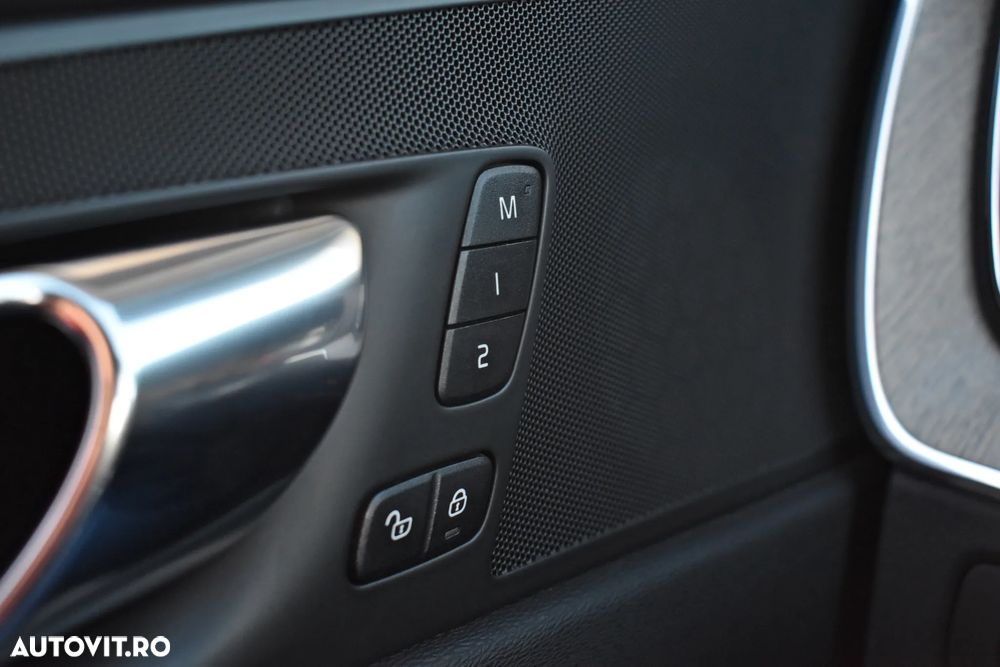 Volvo XC 60 B4 D AWD Geartronic Inscription - 14