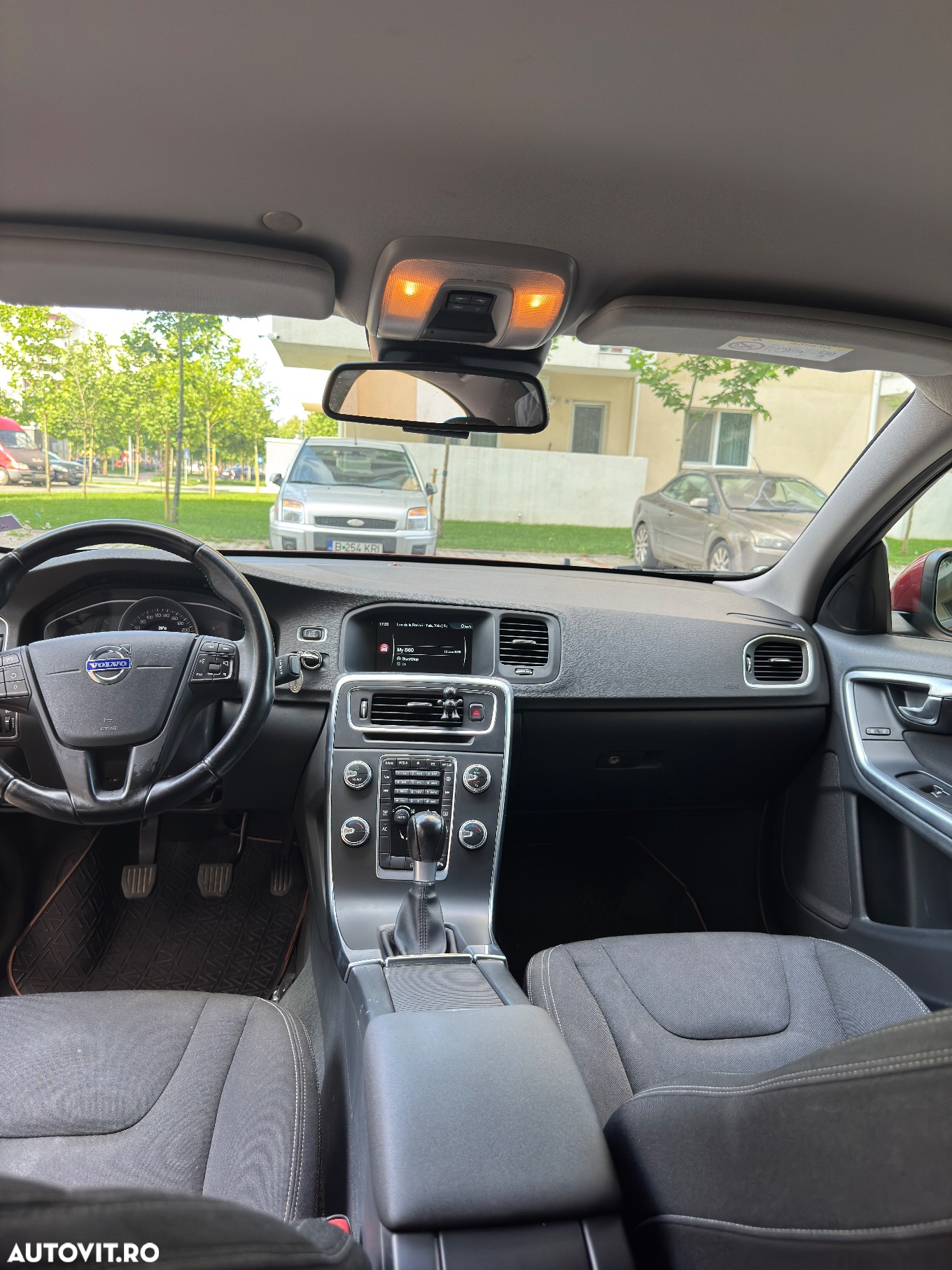 Volvo S60 DRIVe - 13