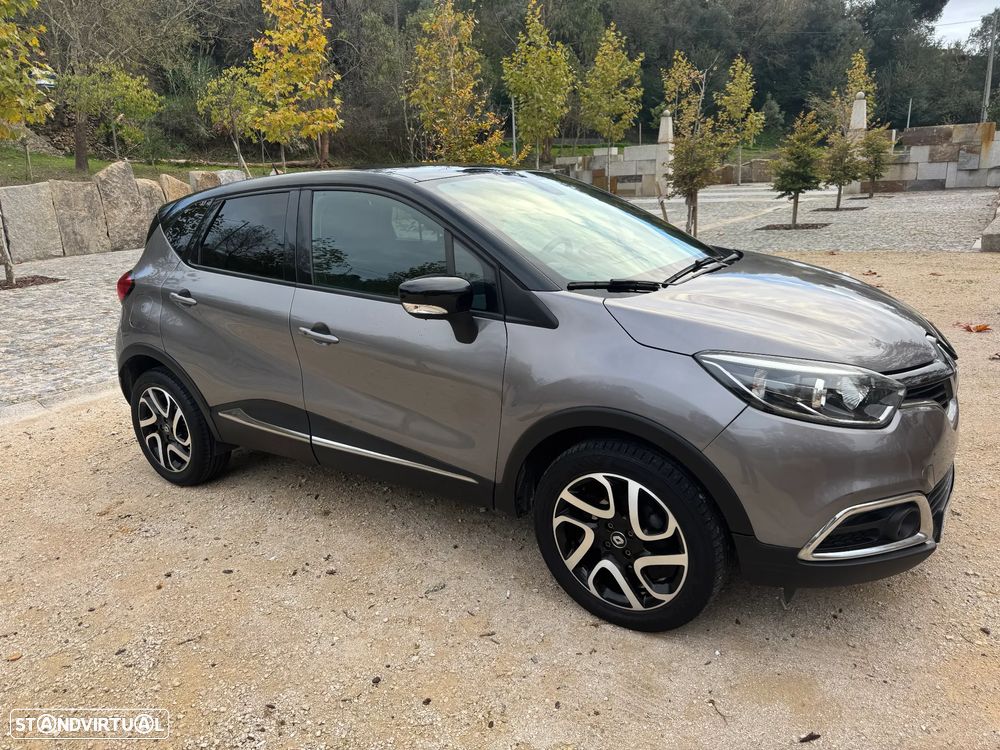 Renault Captur 0.9 TCE Exclusive - 2