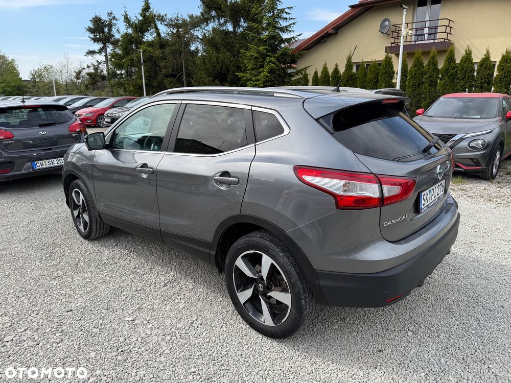 Nissan Qashqai 1.6 DIG-T N-Connecta - 16