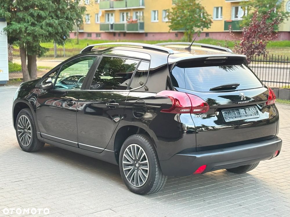 Peugeot 2008 1.2 Pure Tech Active S&S - 17
