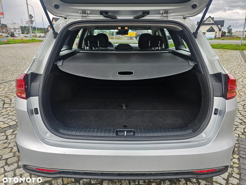 Kia Ceed 1.4 L Business Line Plus - 22