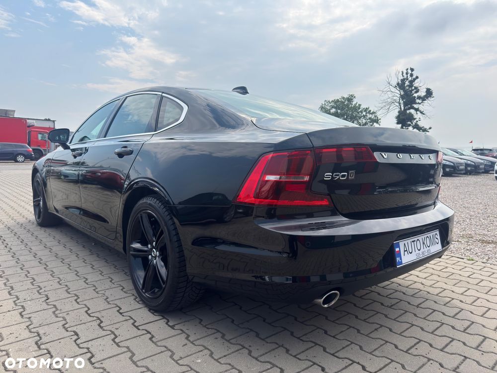 Volvo S90 D4 Geartronic Momentum Pro - 29