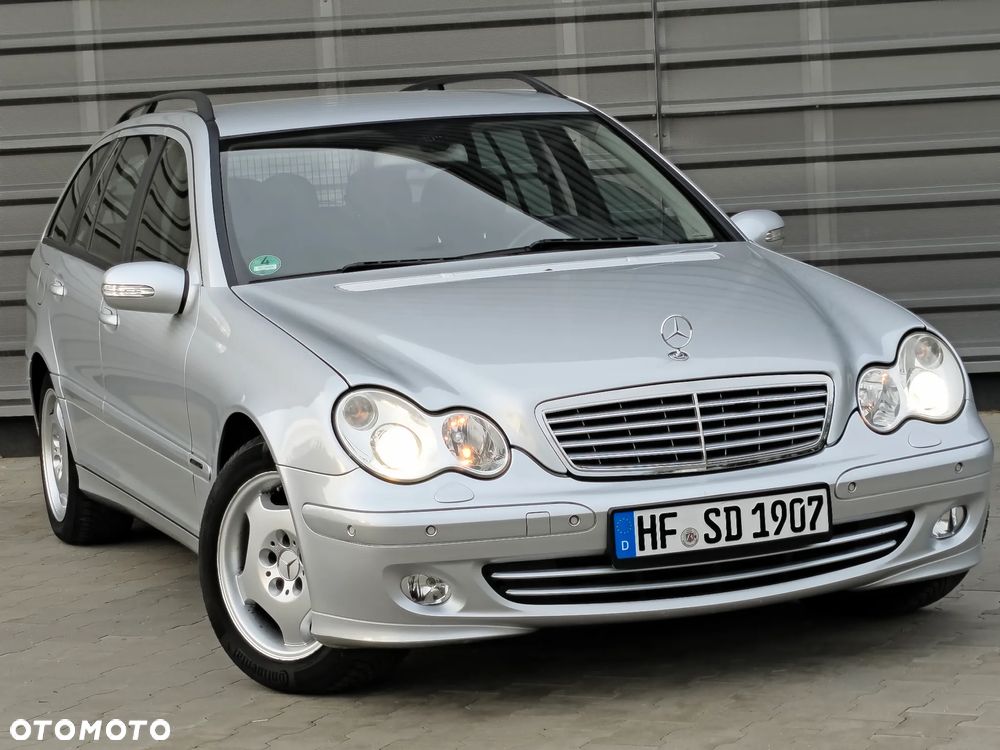 Mercedes-Benz Klasa C 180 Kompressor Automatik Avantgarde Sport Edition - 2