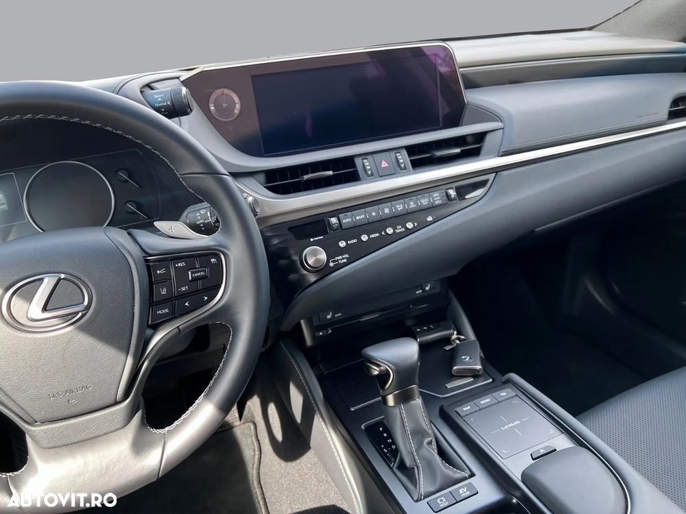 Lexus Seria ES 300h Executive Line - 14