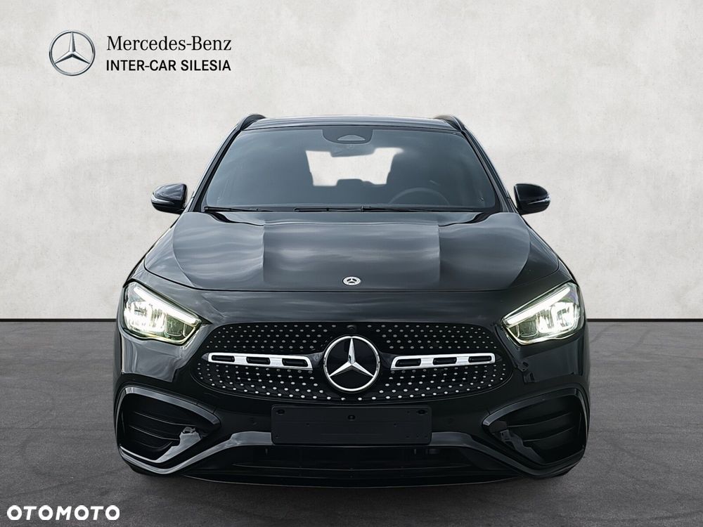 Mercedes-Benz GLA - 2