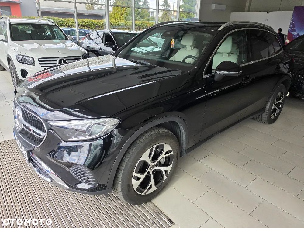 Mercedes-Benz GLC 300 e 4-Matic Avantgarde - 25
