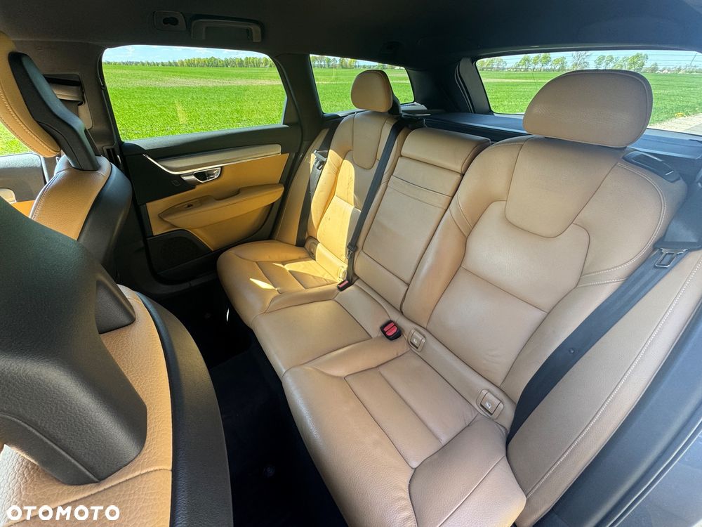 Volvo V90 T5 Momentum - 8