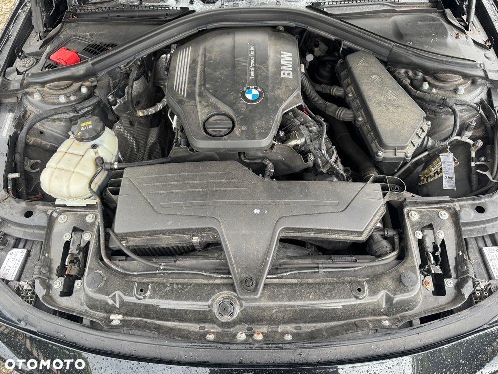 BMW Seria 3 320d Sport Line Shadow - 37