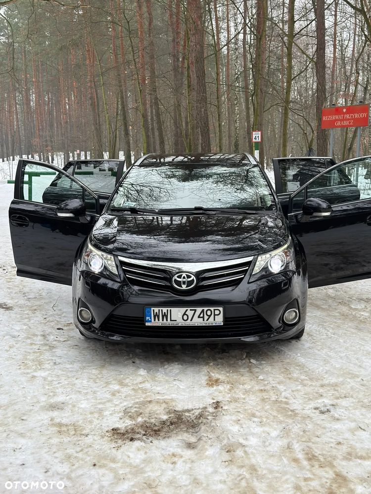 Toyota Avensis 2.2 D-4D Premium - 1