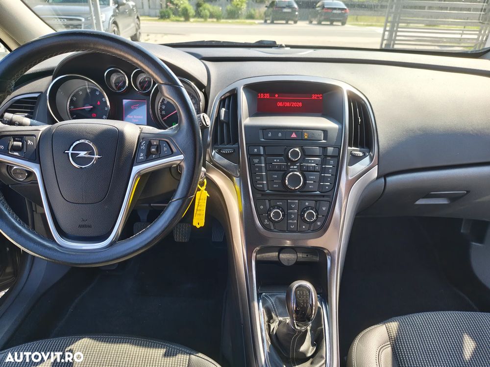 Opel Astra 1.4 Turbo Cosmo - 5