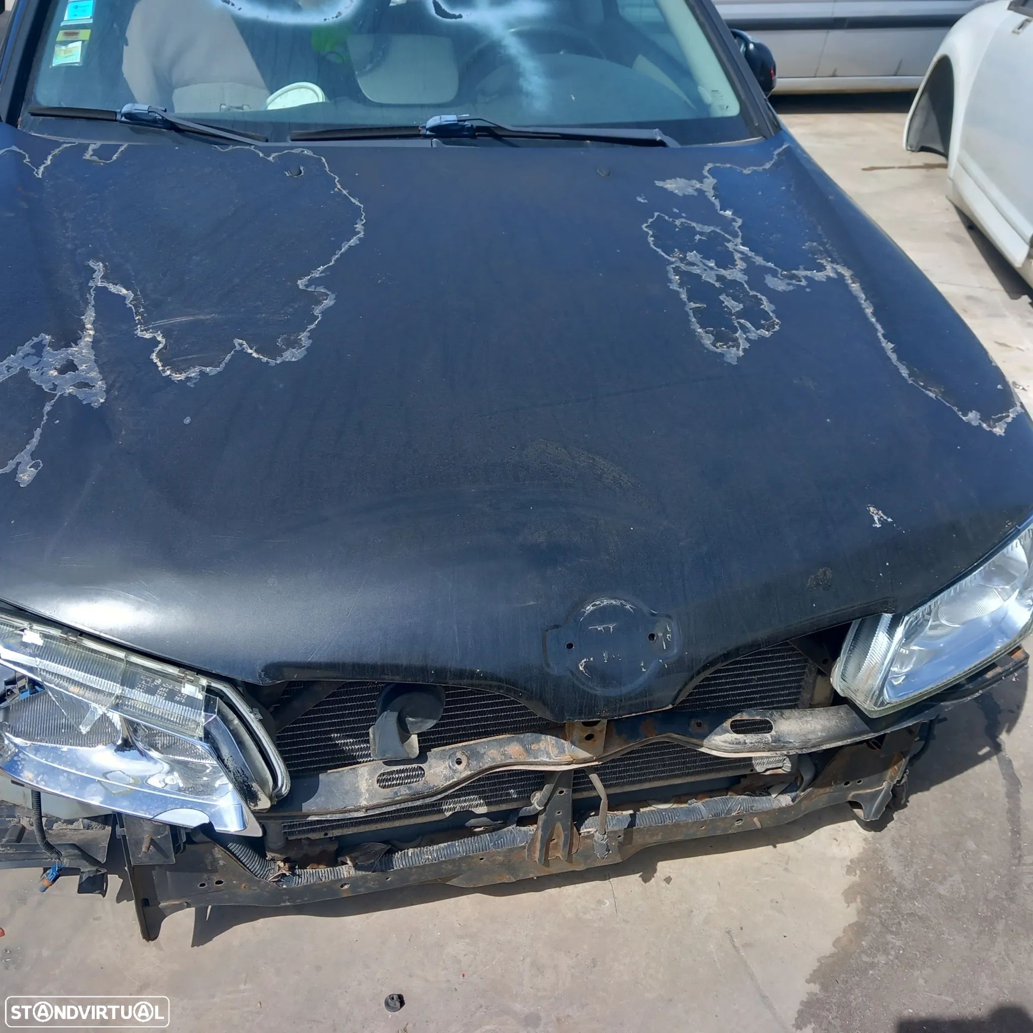 Capot  nissan almera n16 - 1