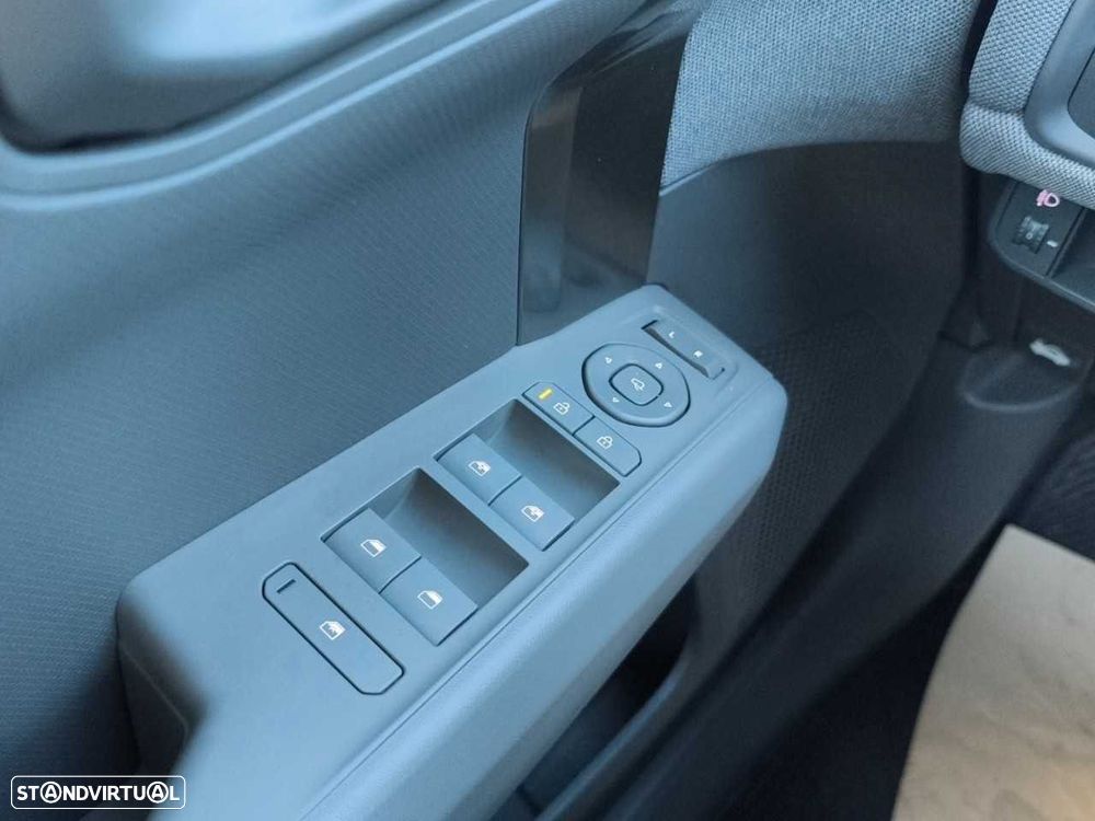 Kia EV3 81.4 kWh Tech - 18