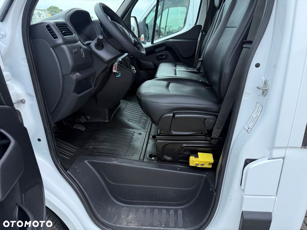 Renault MASTER 145 / WYWROTKA / NOWY MODEL / KLIMA / KUFER / Z FRANCJI / STAN BDB / / / - 23