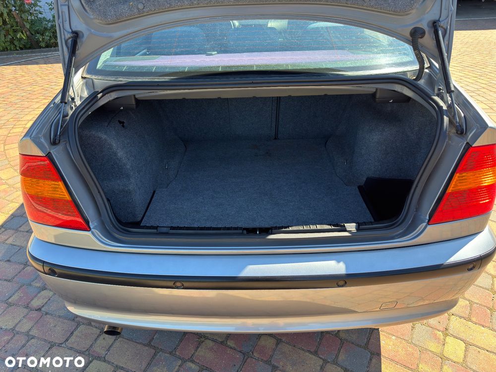 BMW Seria 3 - 18