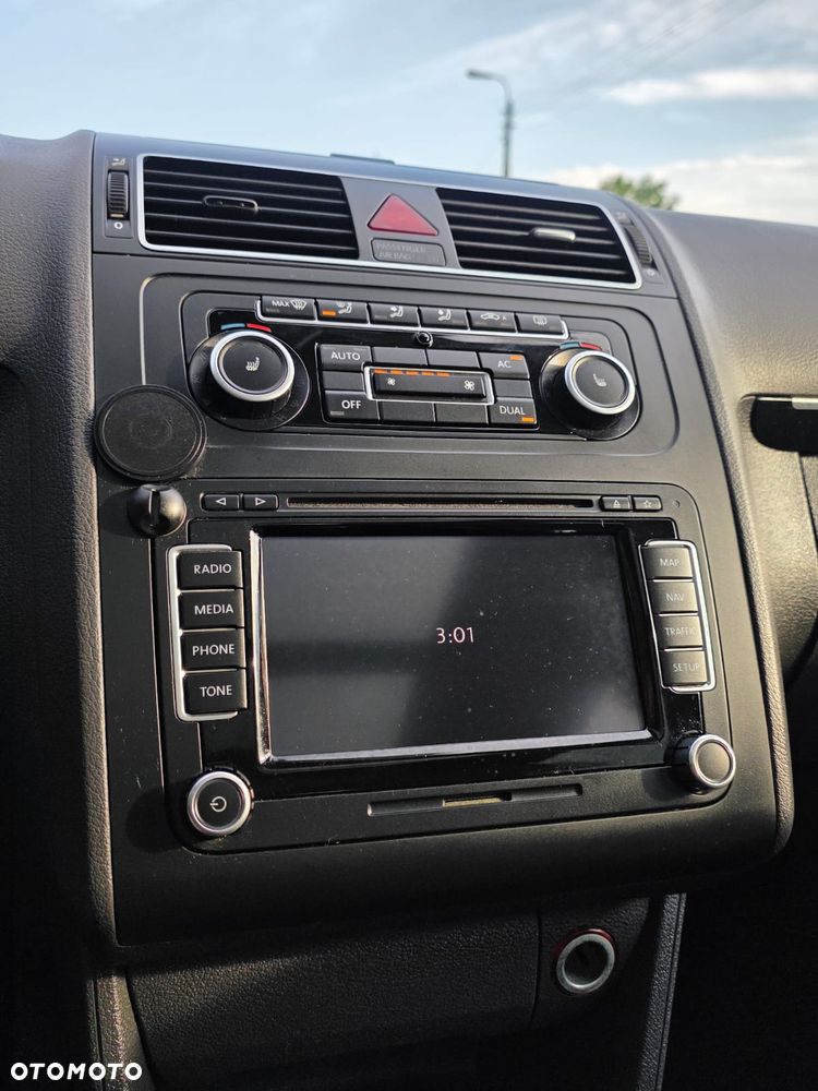 Volkswagen Touran - 21