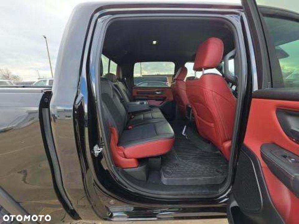 RAM 1500 - 16