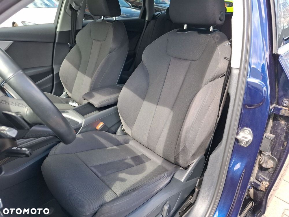 Audi A4 Avant 35 TFSI mHEV Advanced S tronic - 16