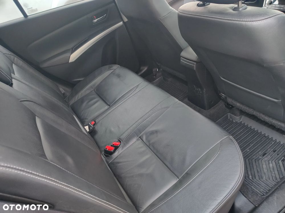 Suzuki SX4 S-Cross 1.4 T Premium - 14