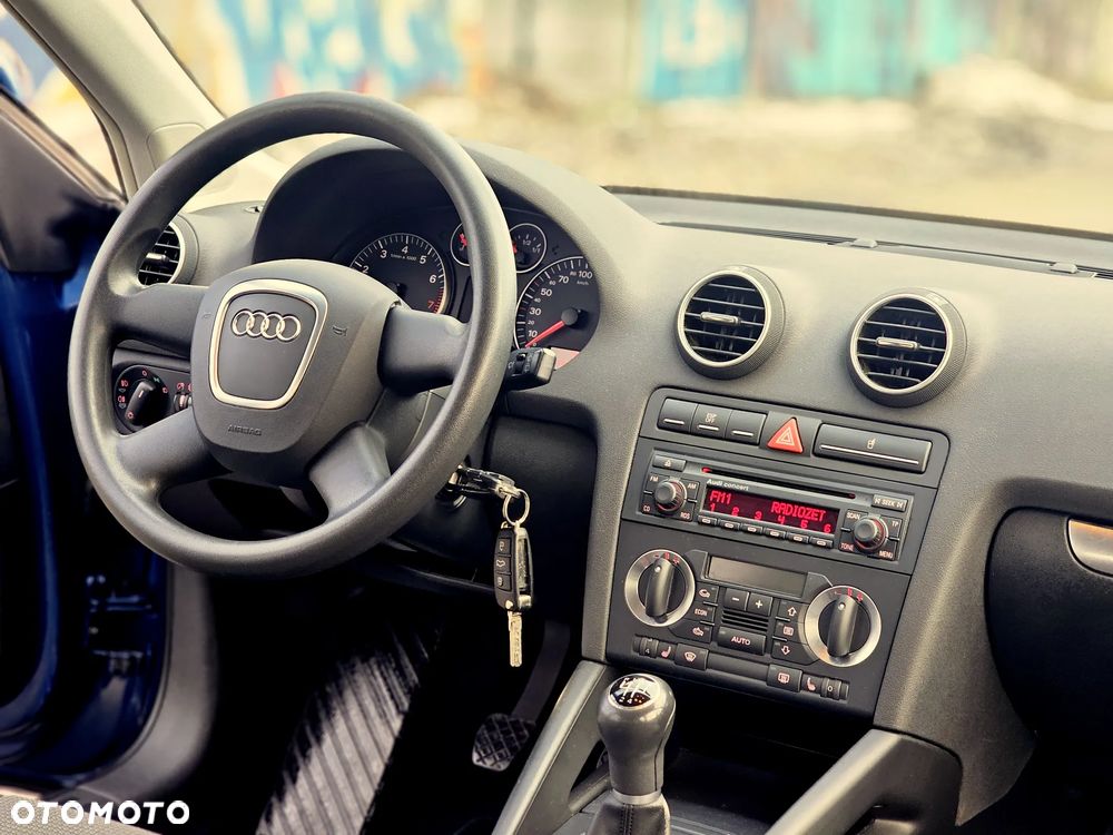 Audi A3 Sportback 1.6 Attraction - 10