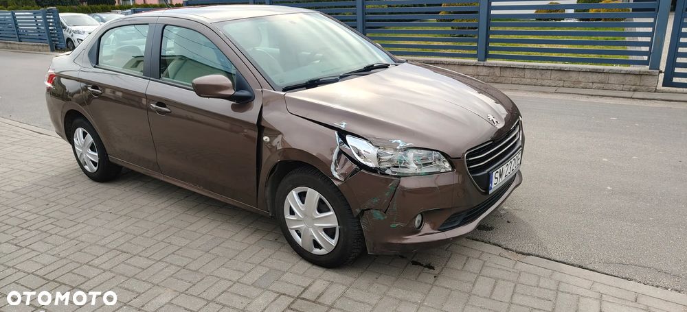 Peugeot 301 1.2 Pure Tech Active - 4