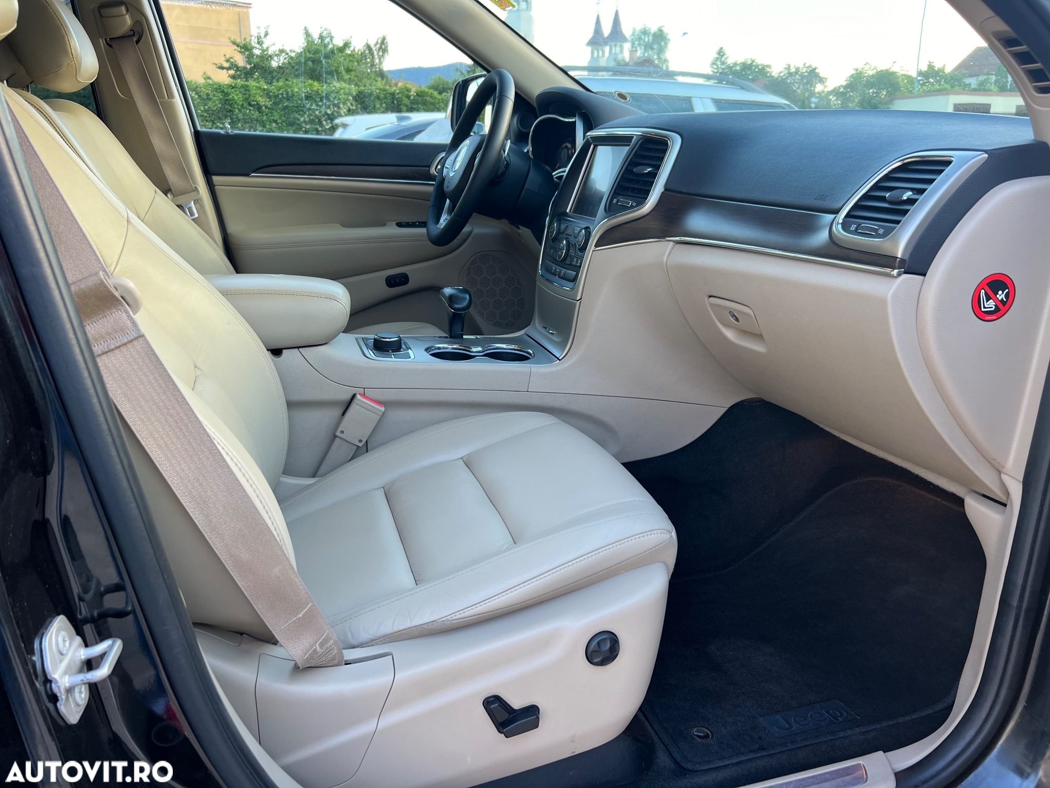 Jeep Grand Cherokee - 7