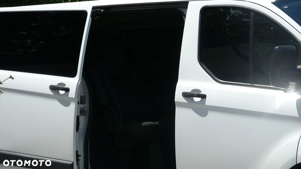 Ford Transit Custom 290 L2H1 Limited - 11