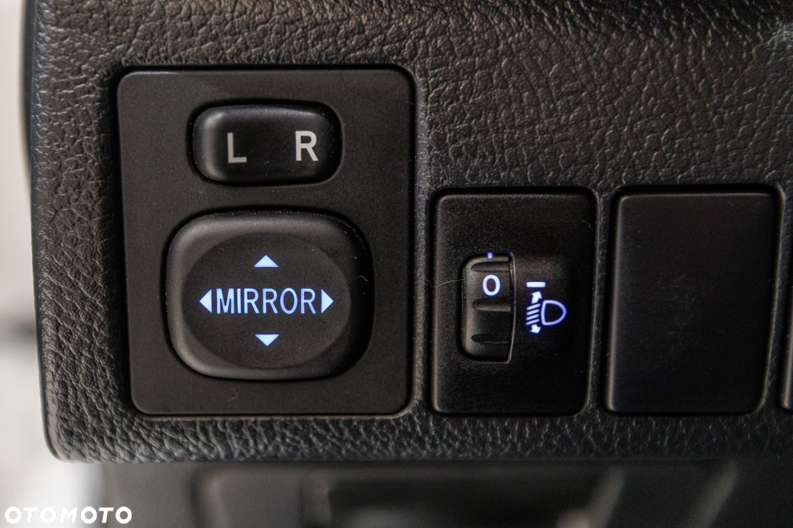 Toyota Auris - 18