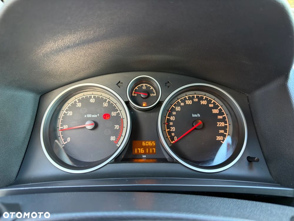Opel Zafira 1.8 Cosmo - 36
