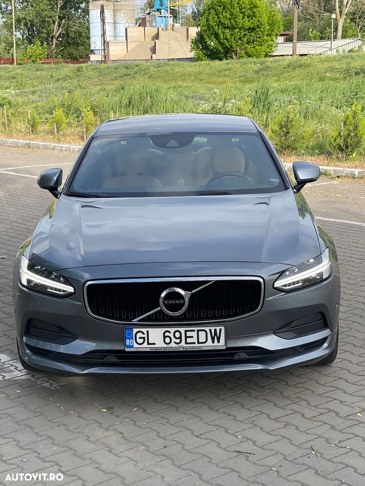 Volvo S90 D5 AWD Geartronic Momentum Pro - 3