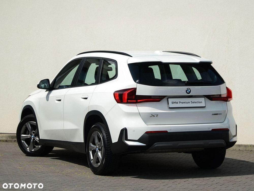 BMW X1 sDrive18i - 10