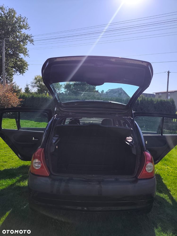 Renault Clio - 6