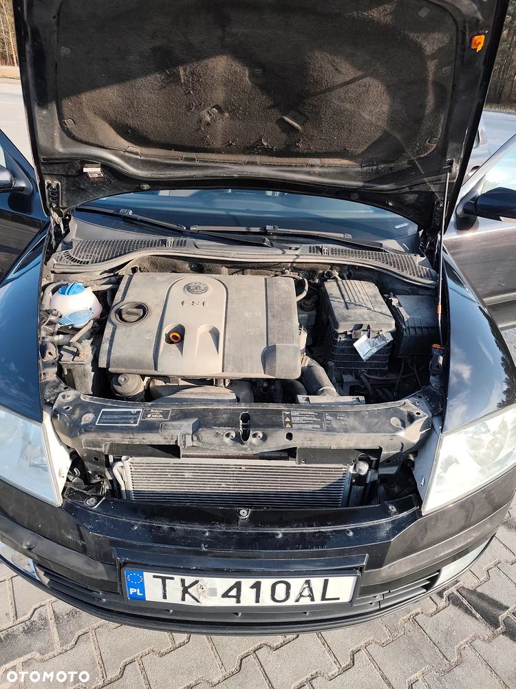 Skoda Octavia 1.6 FSI Ambiente - 15