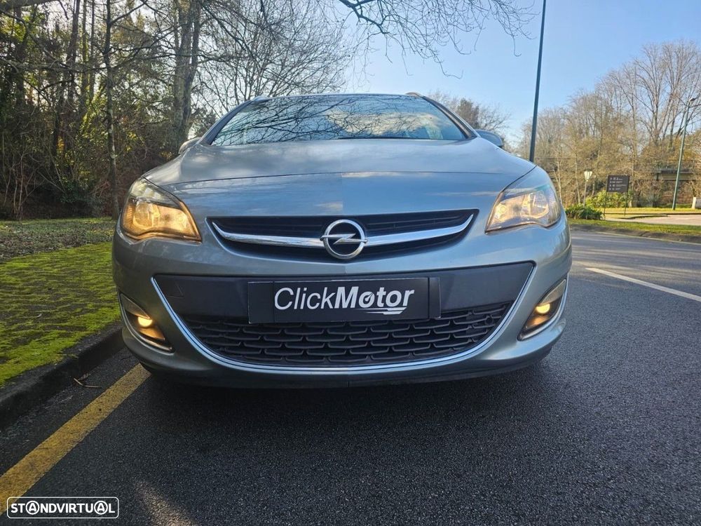 Opel Astra Sports Tourer - 2