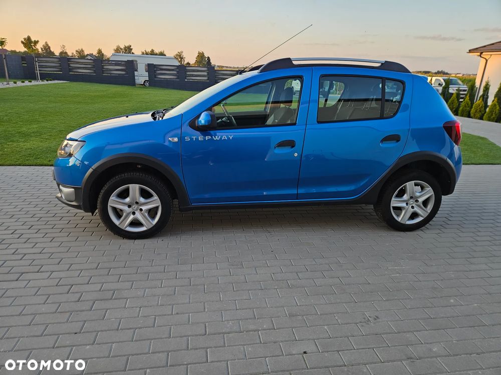 Dacia Sandero TCe 90 S&S Laureate - 4