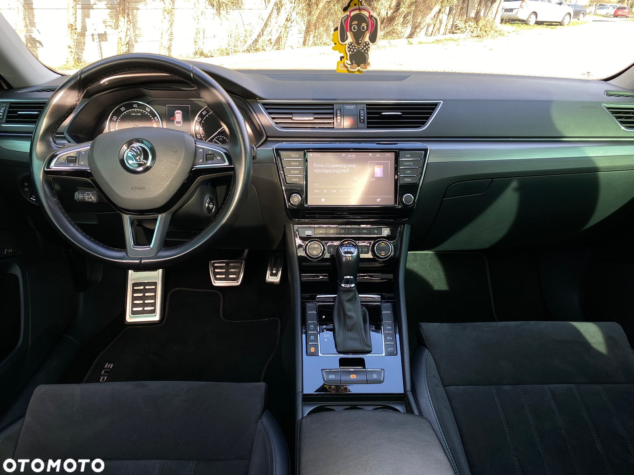 Skoda Superb Combi 2.0 TSI 4x4 DSG Style - 9