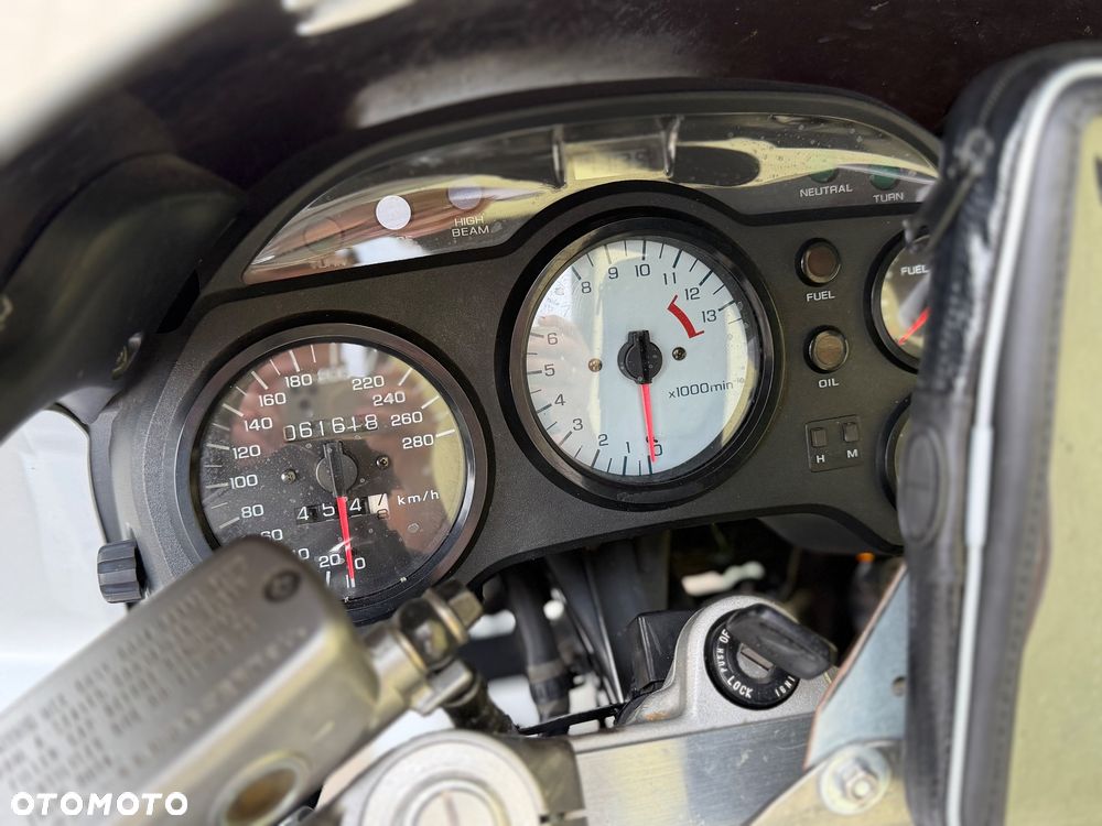 Honda VFR - 35
