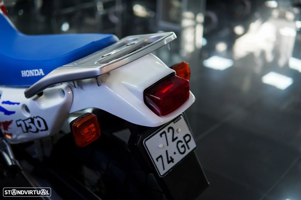 Honda Africa Twin 750 Adventure - 27