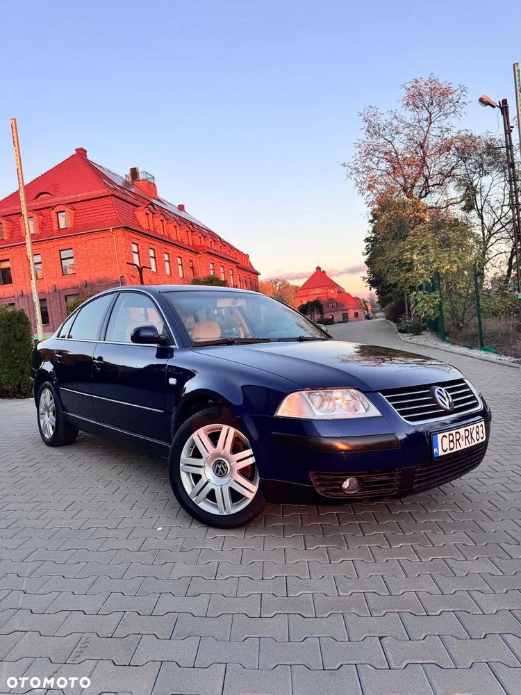 Volkswagen Passat - 8